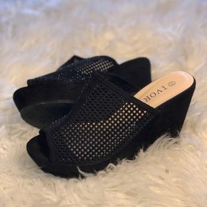 Ivory Black Wedges with Gemstones